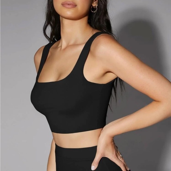 Black Square Neck Crop Top - Picture 4 of 5